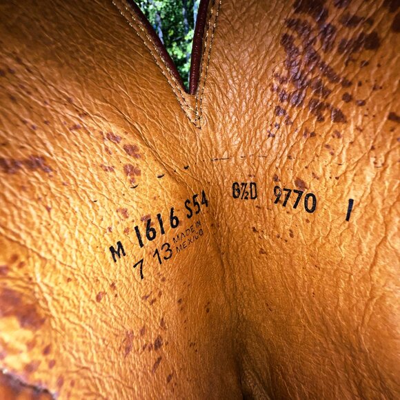 Lucchese 1883 Reddish Brown Ostrich Leg in a Snip Toe & Men's Size 8.5D - Picture 9 of 10